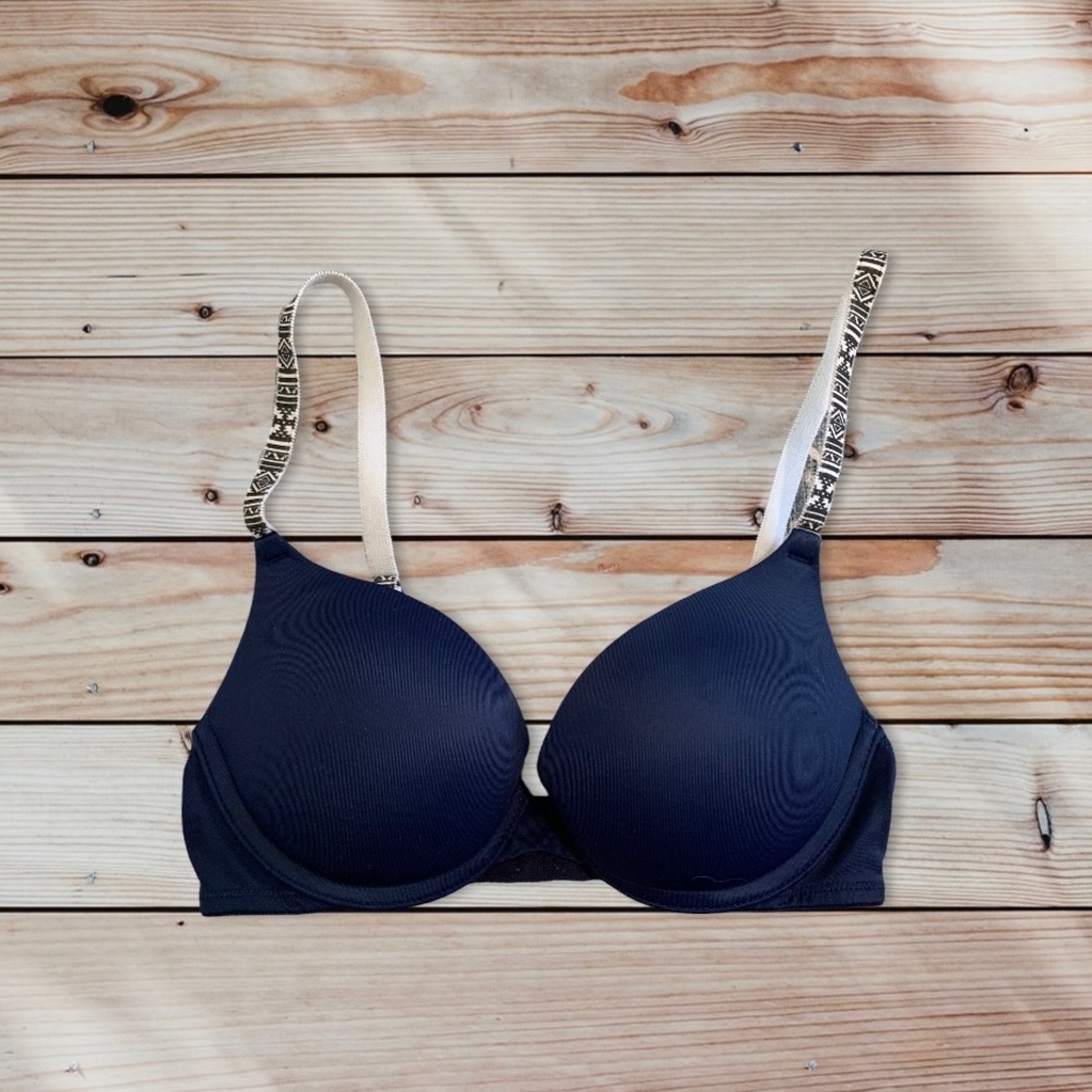 Victoria’s Secret PINK bra